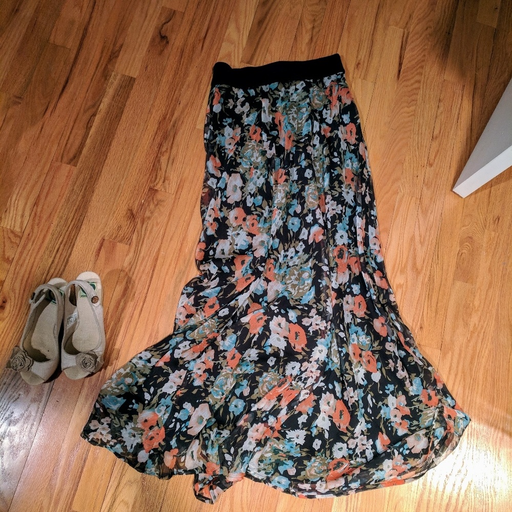 Floral maxi skirt